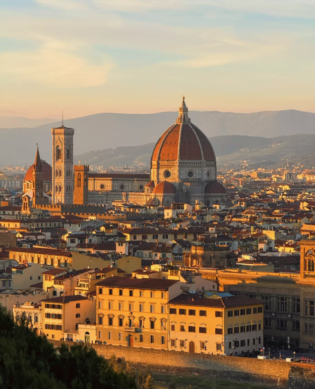 I'm watching the sunset at Michelangelo Square
